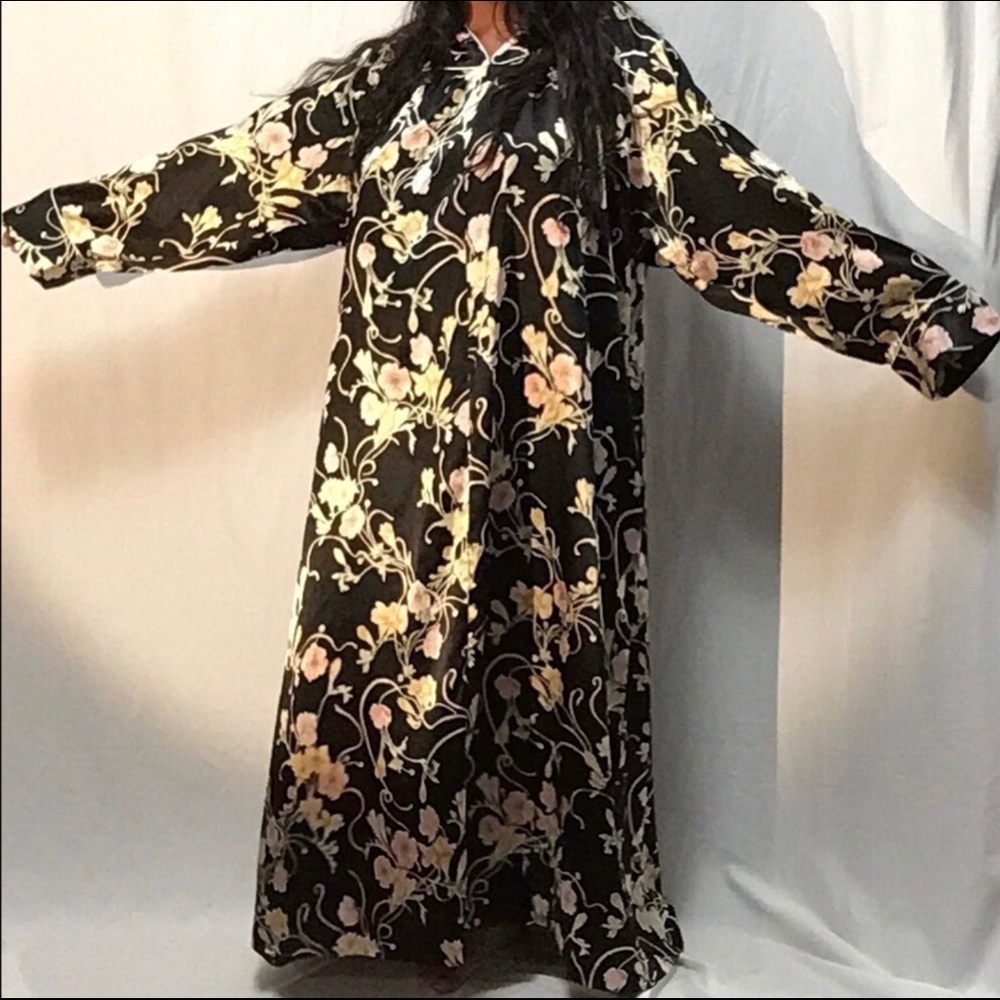 Vintage Christian Dior moo moo dressing co…